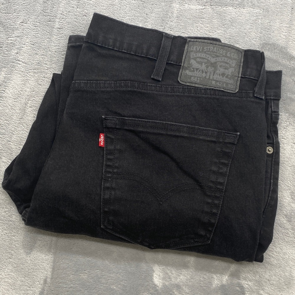 Levis 541 Athletic Taper Black Jeans Mens 42x30 Solid Denim Pants 18181-0422
